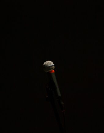 Microphone
